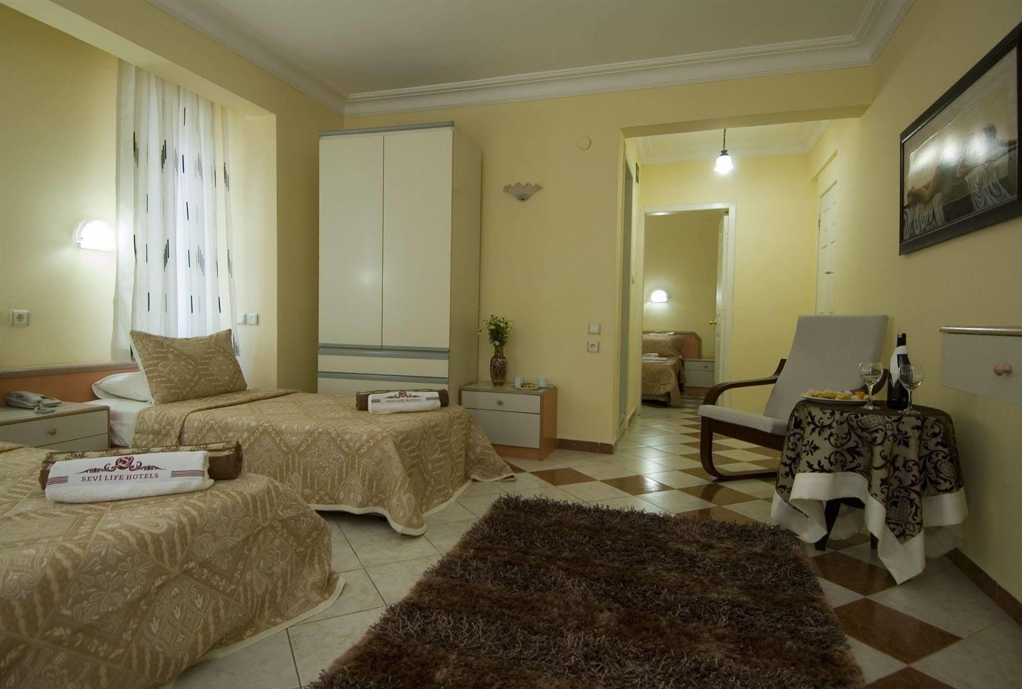 فتحية Sevi Classic Hotel الغرفة الصورة