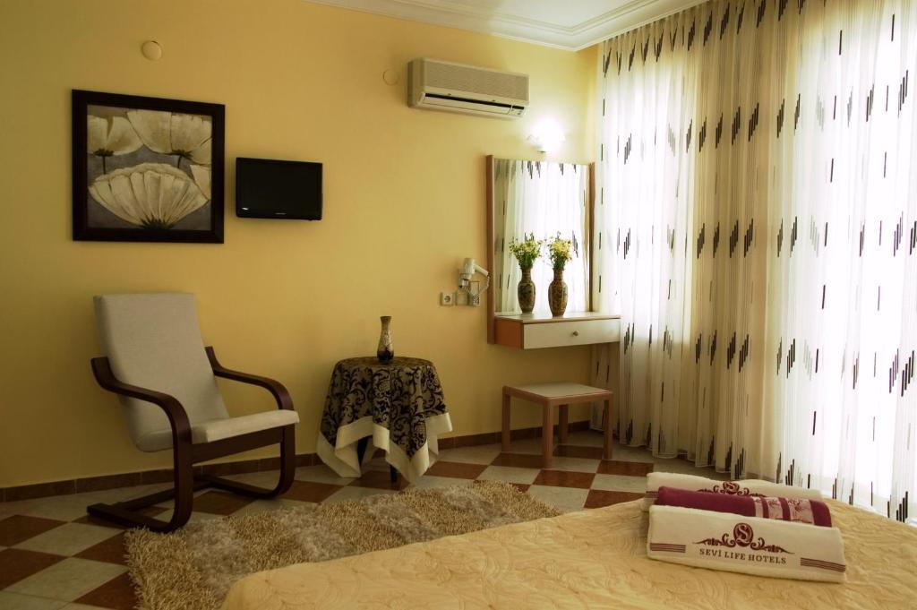 فتحية Sevi Classic Hotel الغرفة الصورة